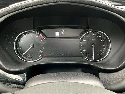 Used 2023 Cadillac XT4 Premium Luxury FWD image 12