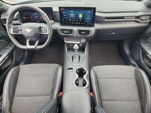 Used 2024 Ford Mustang Coupe image 24