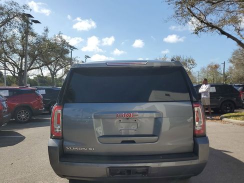 Used 2019 GMC Yukon XL SLT w/ Open Road Package image 13