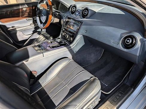 Used 2012 Jaguar XJ L RWD image 4