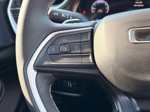 Used 2023 Jeep Grand Cherokee Altitude RWD image 19