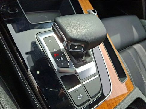 Certified 2023 Audi Q5 2.0T Premium Plus w/ Premium Plus Package image 16