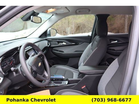 Certified 2023 Chevrolet TrailBlazer LT w/ Convenience Package image 24