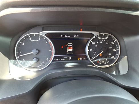 Used 2024 Nissan Rogue S AWD/4WD image 8