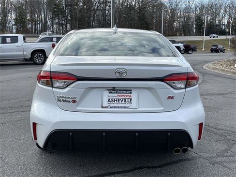 Certified 2025 Toyota Corolla SE image 4