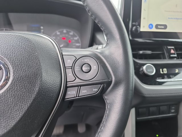 Used 2025 Toyota Corolla Cross LE FWD image 21