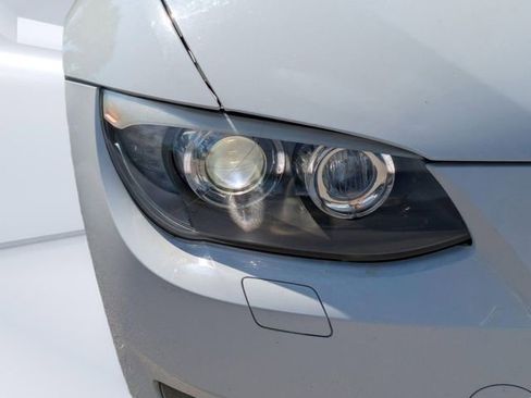 Used 2011 BMW 328i Convertible image 10