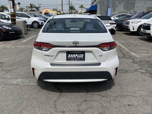 Used 2020 Toyota Corolla LE w/ Carpet Mat Package (TMS) image 8