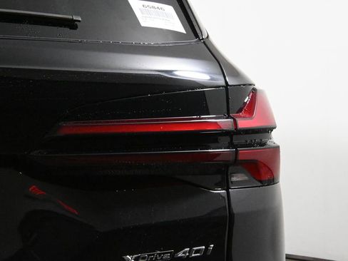 New 2026 BMW X5 xDrive40i w/ M Sport Package image 13