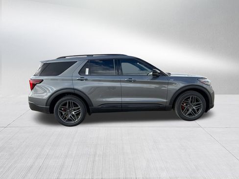 New 2026 Ford Explorer ST-Line w/ ST-Line Street Pack RWD image 6