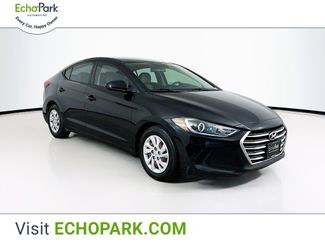 Used 2017 Hyundai Elantra SE image 1