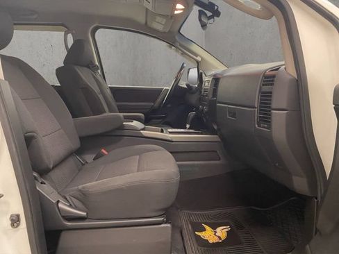 Used 2010 Nissan Titan SE w/ Heavy Metal Edition Pkg AWD/4WD image 18