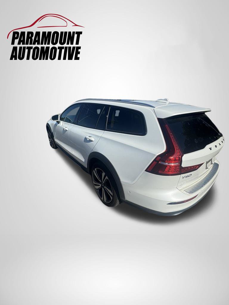 Used 2025 Volvo V60 B5 Cross Country Plus w/ Protection Package Premier AWD/4WD image 3