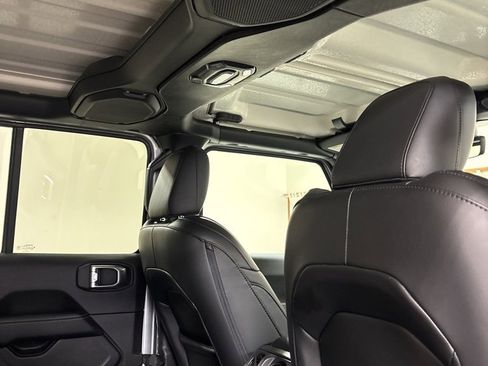 Used 2023 Jeep Wrangler Unlimited Sahara w/ Cold Weather Group image 40