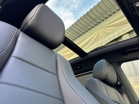 New 2026 Mercedes-Benz GLS 450 4MATIC image 32