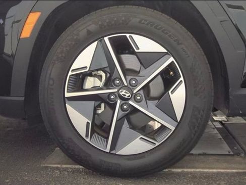 Used 2025 Hyundai Tucson SEL FWD image 5