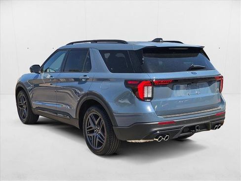 New 2025 Ford Explorer ST image 9
