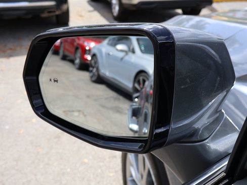 Used 2021 Cadillac XT5 Premium Luxury image 40