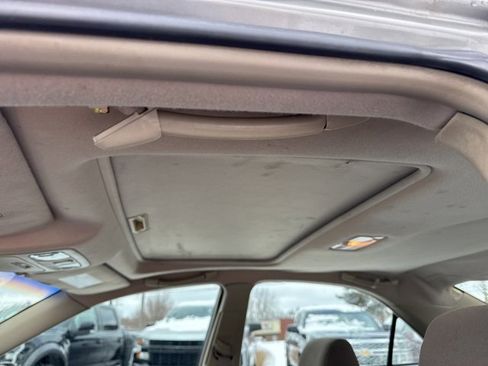 Used 2005 Toyota Camry SE image 8