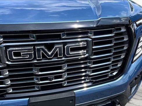 Used 2026 GMC Yukon XL Denali Ultimate AWD/4WD image 27