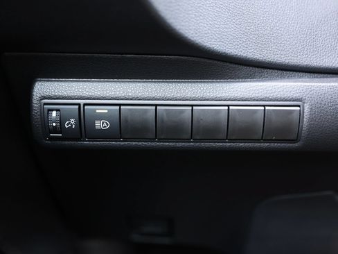 Used 2026 Toyota Corolla LE FWD image 32