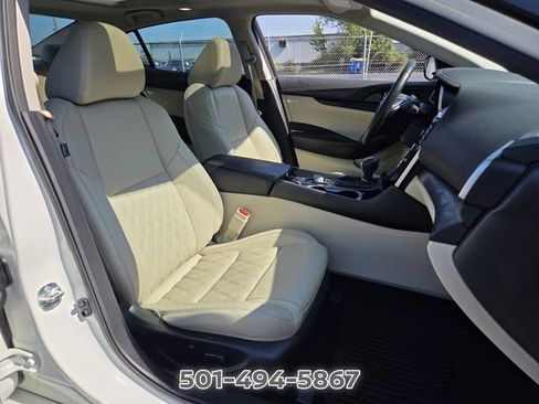 Used 2023 Nissan Maxima Platinum w/ Sport Mat Group FWD image 15