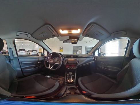 Used 2025 Nissan Versa SV image 41