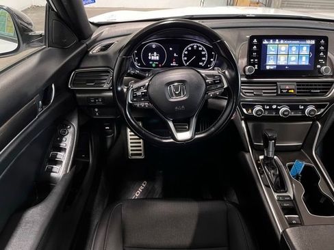 Used 2022 Honda Accord Sport image 18
