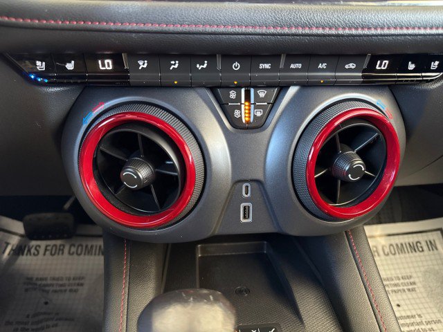Used 2020 Chevrolet Blazer RS FWD image 23