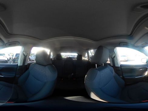 Used 2025 Toyota RAV4 XLE image 42