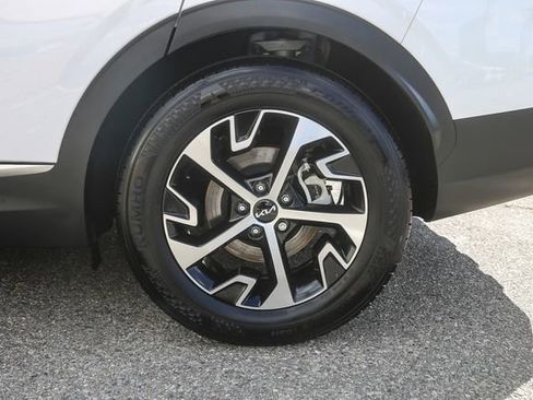 Certified 2025 Kia Sportage EX FWD image 12