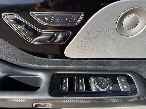 Used 2025 Lincoln Aviator Reserve w/ Equipment Group 201A AWD/4WD image 14