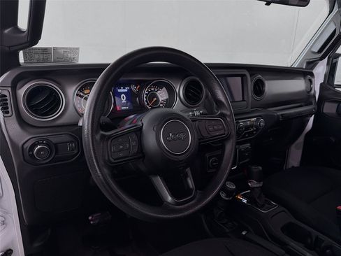 Used 2023 Jeep Wrangler Unlimited Sport AWD/4WD image 16