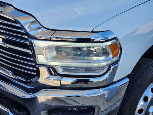 Used 2024 RAM 3500 Laramie w/ Towing Technology Group image 7