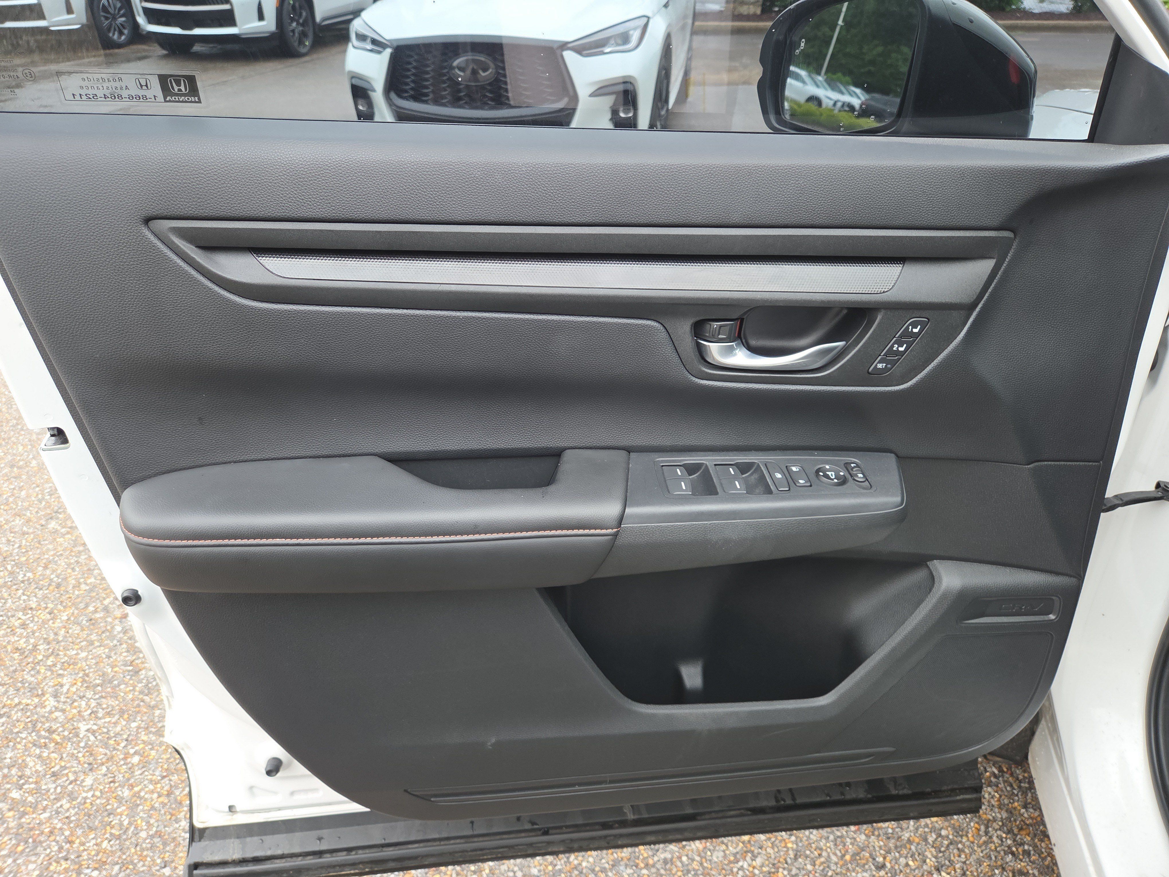 Used 2025 Honda CR-V Sport-L image 6