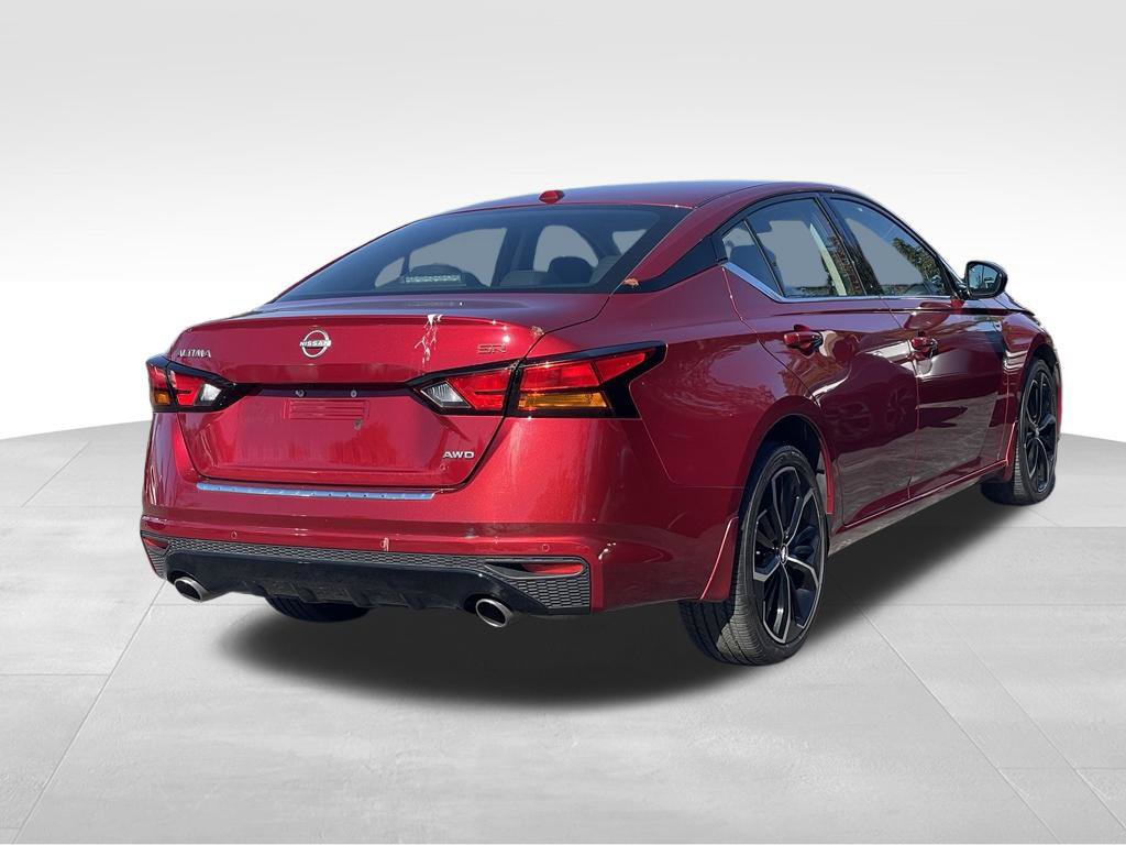 Certified 2023 Nissan Altima 2.5 SR AWD/4WD image 4