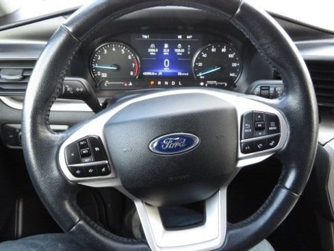Certified 2021 Ford Explorer XLT image 21