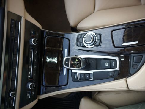 Used 2011 BMW 535i xDrive Sedan image 28