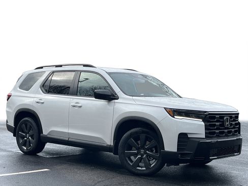 New 2026 Honda Pilot Sport image 2