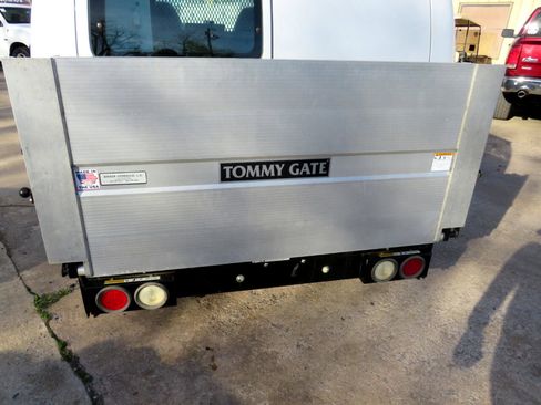 Used 2001 Ford E-150 and Econoline 150 image 19