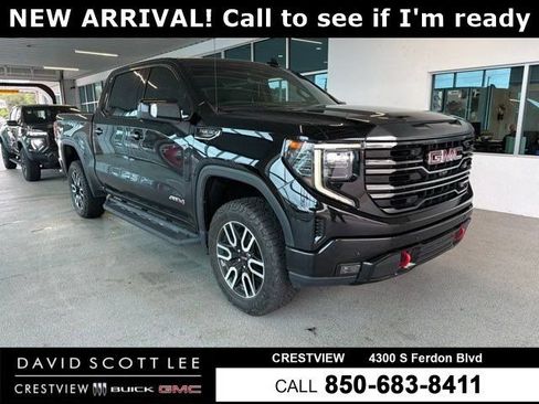 Used 2023 GMC Sierra 1500 AT4 w/ Technology Package AWD/4WD image 1