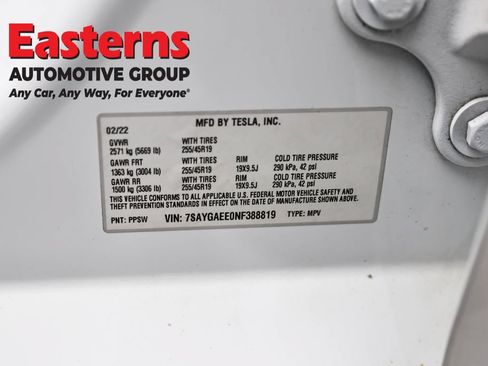 Used 2022 Tesla Model Y Long Range AWD/4WD image 30