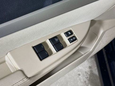 Used 2012 Subaru Legacy 2.5i Premium w/ All-Weather Pkg + Moonroof image 15