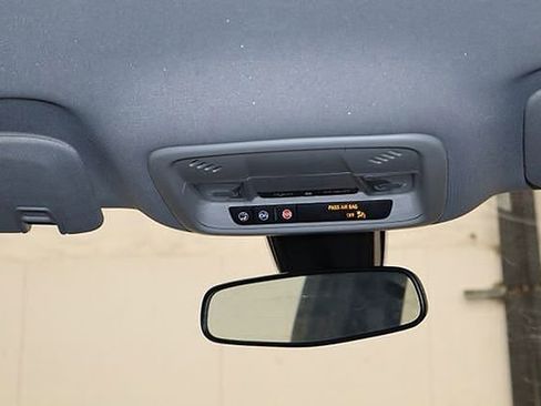 Used 2022 Chevrolet Malibu RS image 25