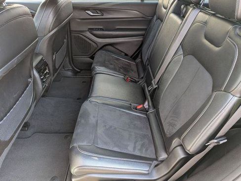 Certified 2024 Jeep Grand Cherokee L Laredo image 24