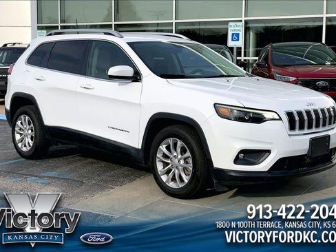 Used 2019 Jeep Cherokee Latitude w/ Popular Appearance Group FWD image 1