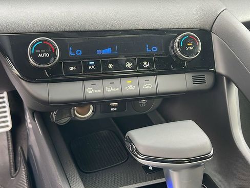 New 2026 Hyundai Elantra Sport w/ Cargo Package image 21