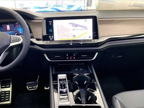 New 2026 Volkswagen Atlas SEL Premium R-Line image 8