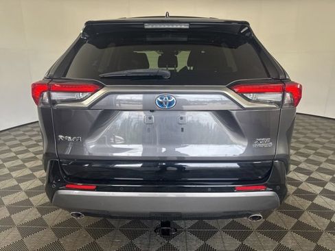 Used 2019 Toyota RAV4 XSE AWD/4WD image 22