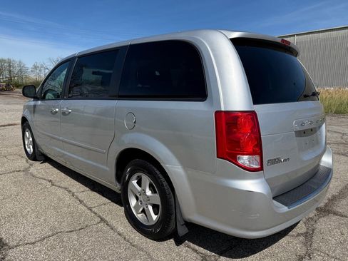 Used 2011 Dodge Grand Caravan Express FWD image 3